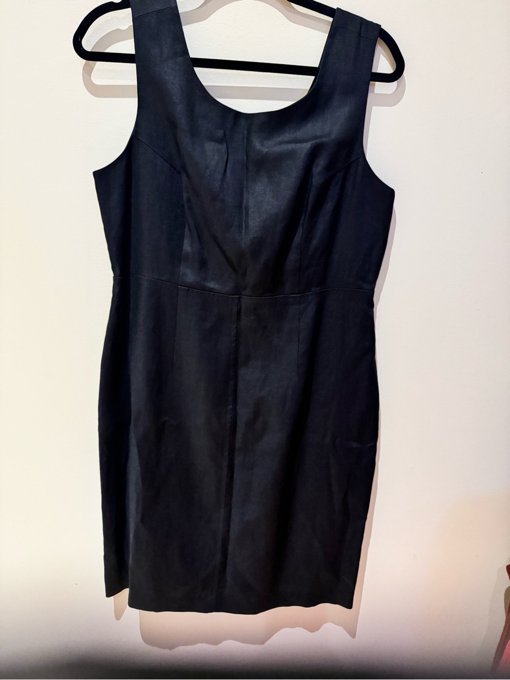 Elegant Black Sleeveless Midi Dress